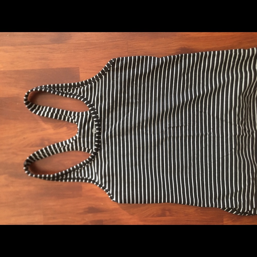 Lululemon workout tank